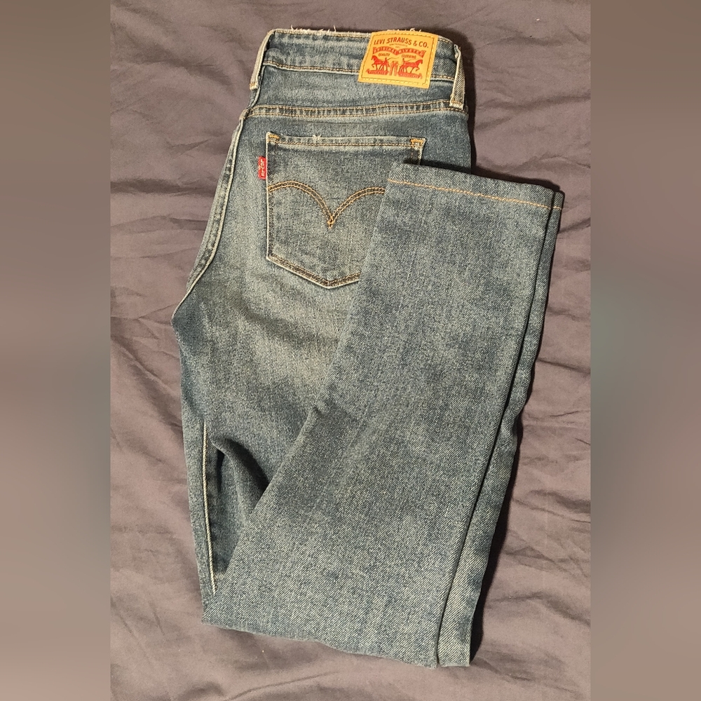 Levi's 711 skinny jeans